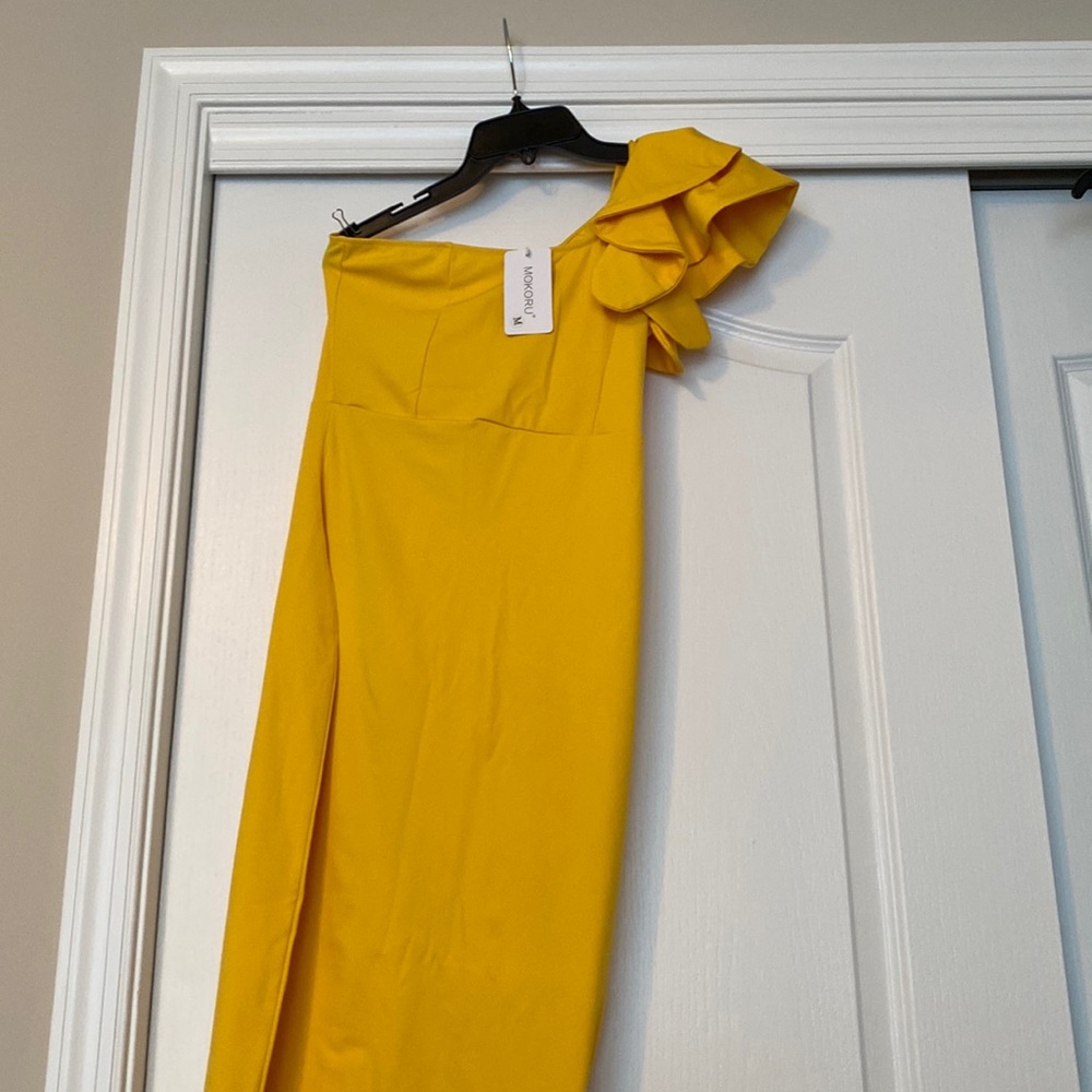 Yellow  dress - medium. One shoulder- NEW